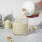 Vilgain grass fed Whey fehérje pisztácia 1000g (3)